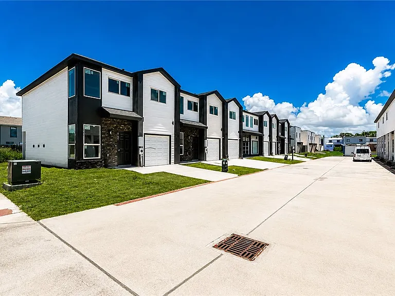 113 S Commonsway Dr — Photo 19
