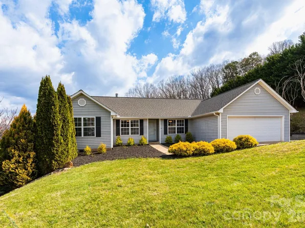 21 S Lindon Cove Rd #3, Candler, NC 28715