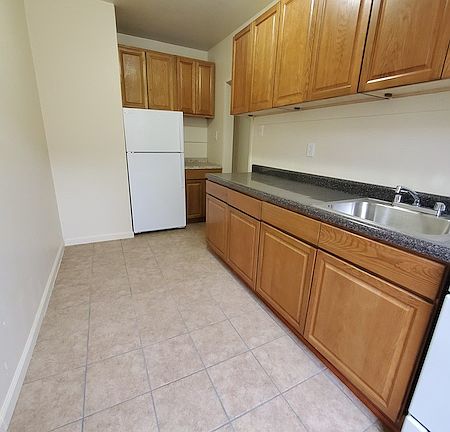 4th image of 86-30 98th St #4T