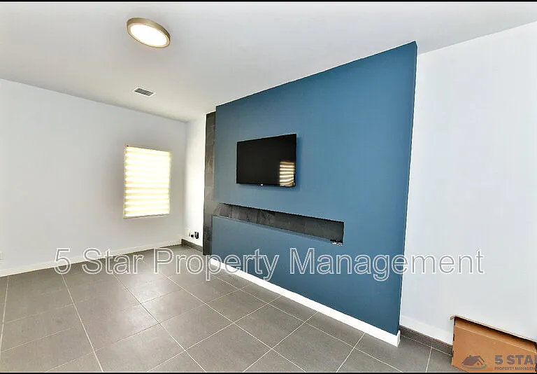 5973 Cartagena Cir — Photo 23