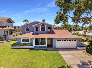 10104 Tarpon Dr, Treasure Island, FL 33706