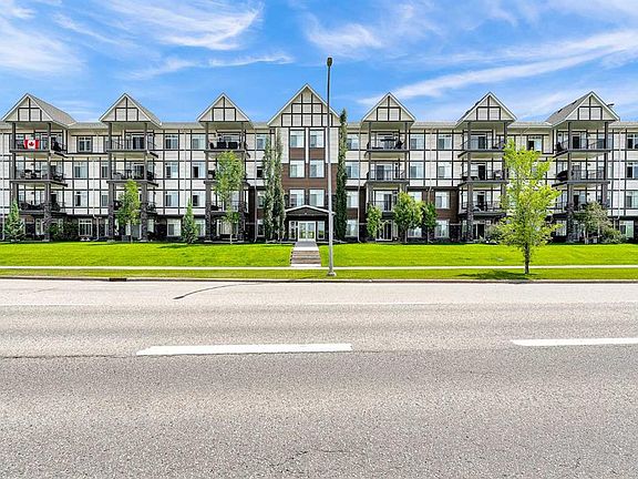 2nd image of 6703 S New Brighton Ave SE #305