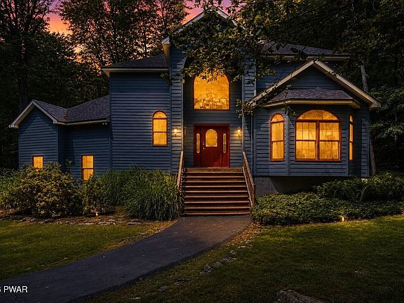 5th image of 131 Shady Glen Dr