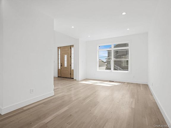 5th image of 2849 Alder Road