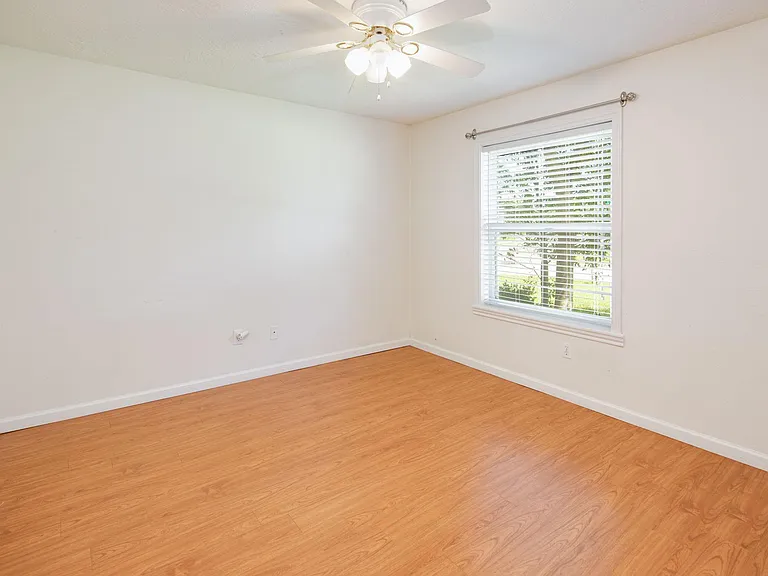 3000 Longleaf Dr — Photo 16