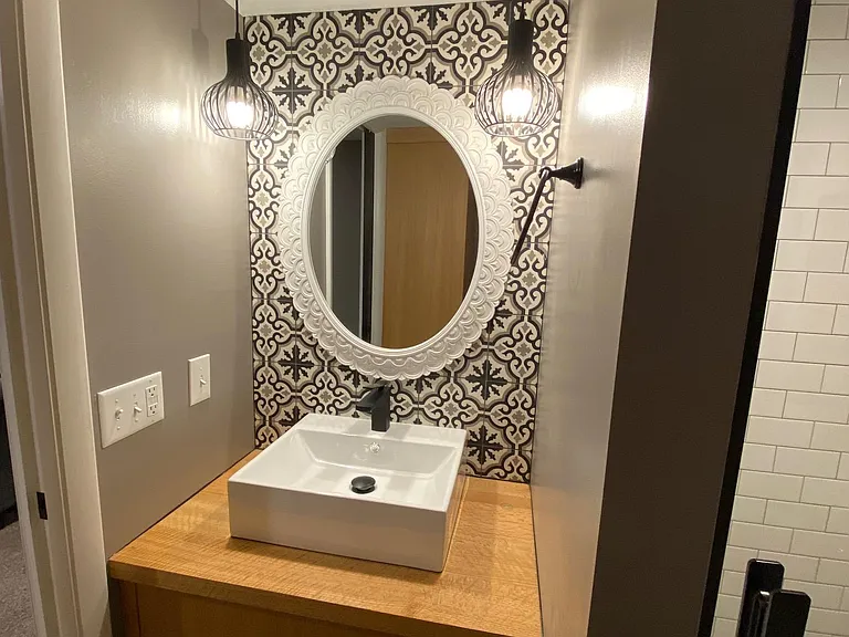 Bathroom - Downstairs