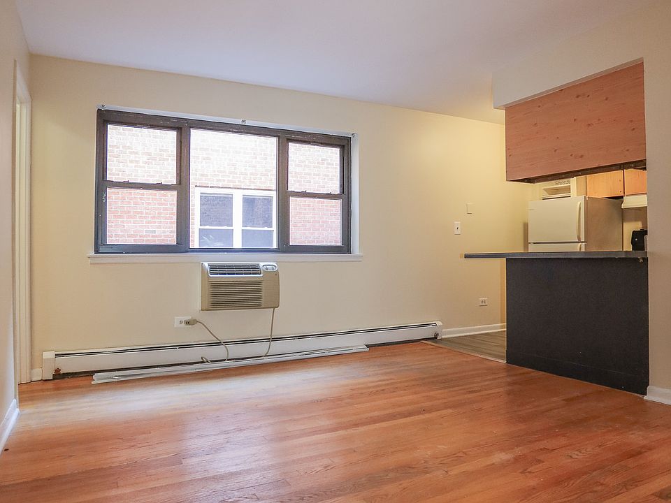 1st image of 3161 N Cambridge Ave #Unt1o1