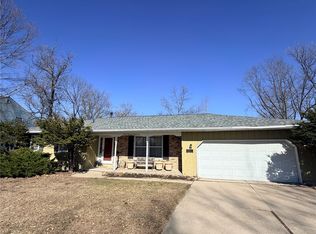 3022 Alleghany Dr NE, Cedar Rapids, IA