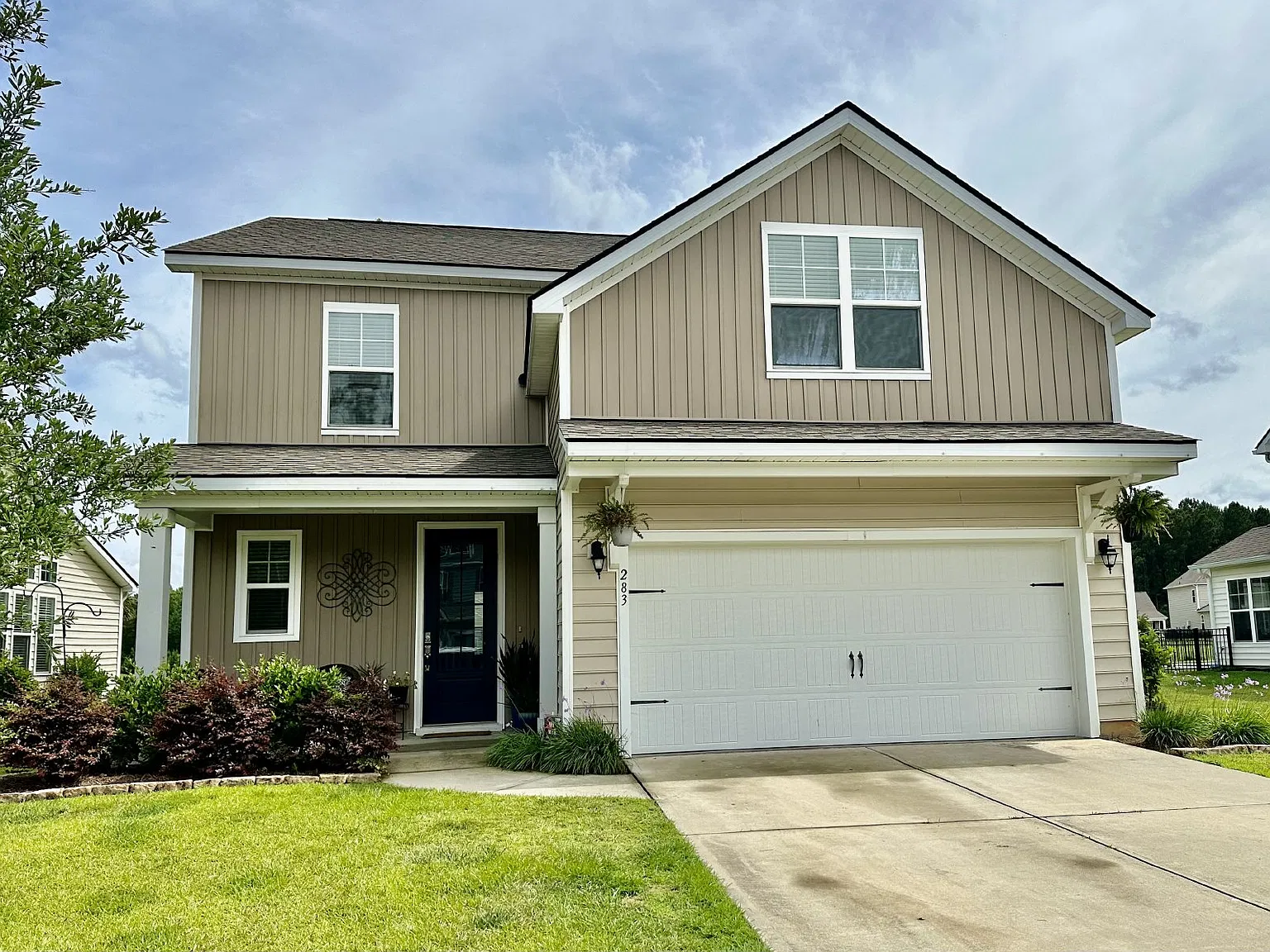 3 bed, 2.5 bath, 2289 sqft, $2,850 — Photo 1