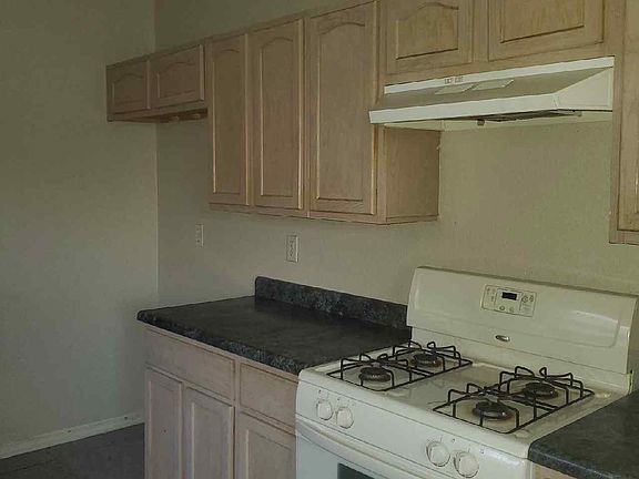 4th image of 416 Valle Koki Dr
