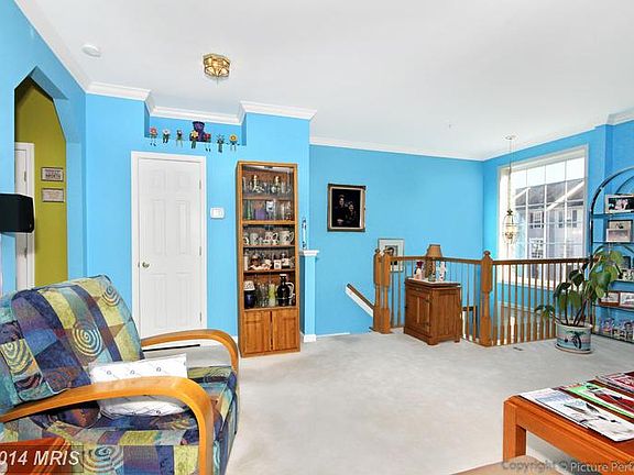 3rd image of 202 Harpers Way