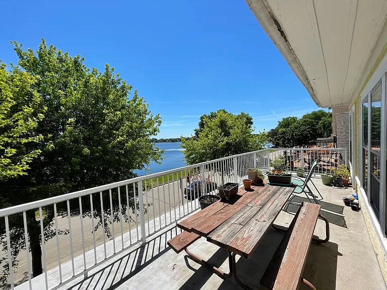 502 W Shore Dr #504 — Photo 8