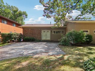 39563 N Channel View Dr, Antioch, IL 60002