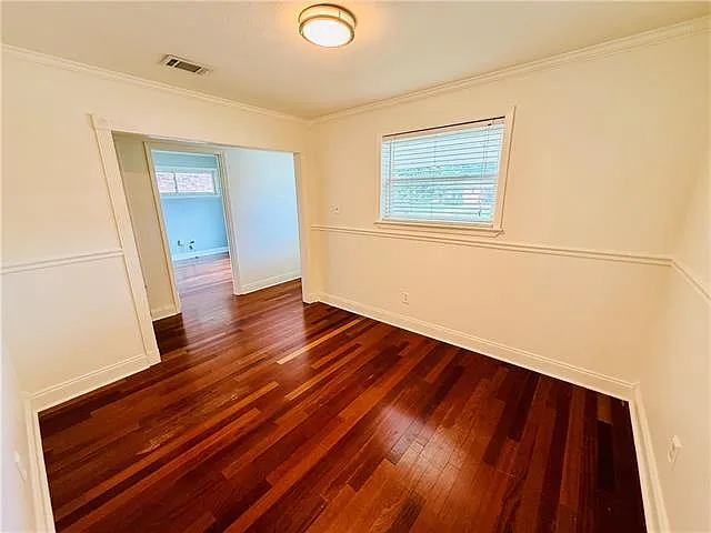 4009 Newlands St — Photo 9