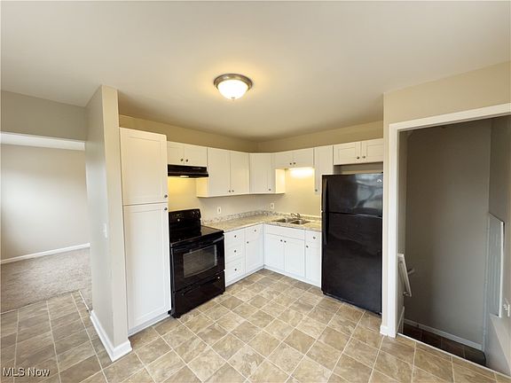 5th image of 338 Elmwood Ave