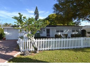 1139 Royal Palm Dr, Naples, FL 34103