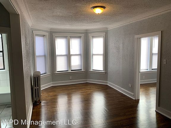 2nd image of 7131 S Bennett Ave APT 2S