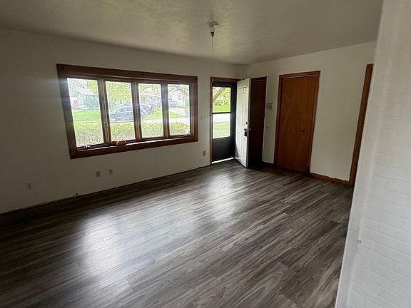 5th image of 4438 Brittany Rd