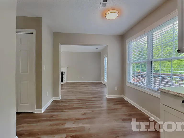 5708 Green Apple Dr — Photo 6