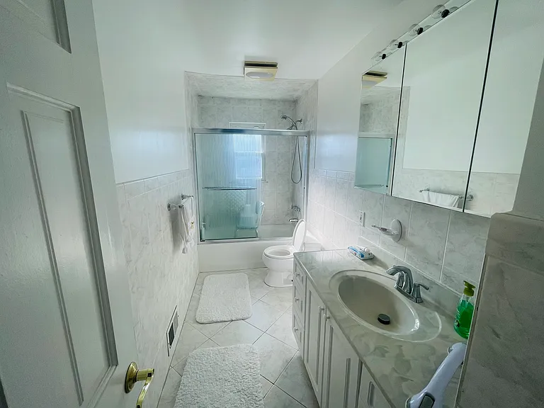 4 Nippon Ave — Photo 9
