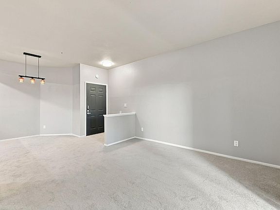 3rd image of 1234 Stanhope Ln APT 170