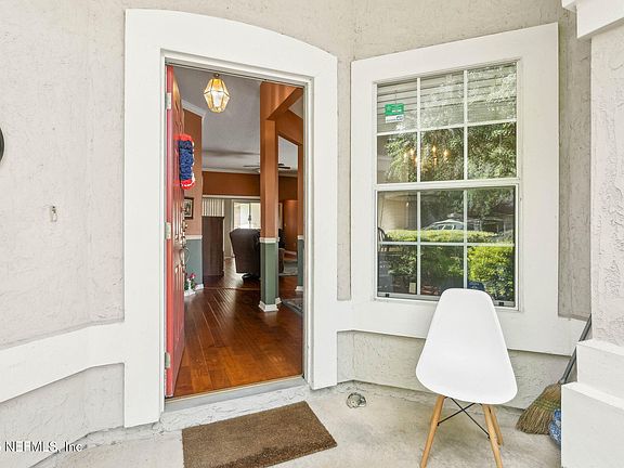 5th image of 761 BELLSHIRE Drive
