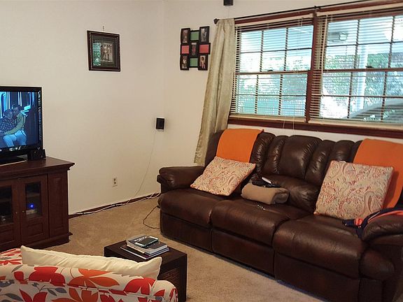 2nd image of 485 Shady Ln