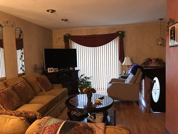 2nd image of 162 McVeigh Ave