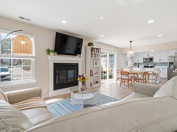 4th image of 2326 Cornick Dr