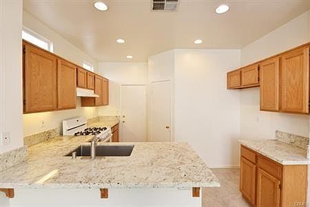 2nd image of 2888 N Santa Fe Pl