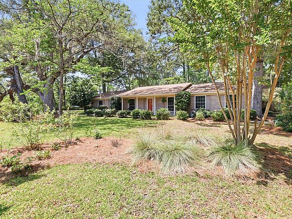 2nd image of 2316 Braeburn Cir