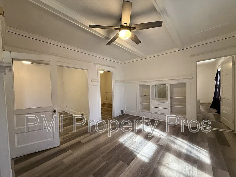 2 bed, 1.0 bath, 865 sqft, $950 — Photo 3