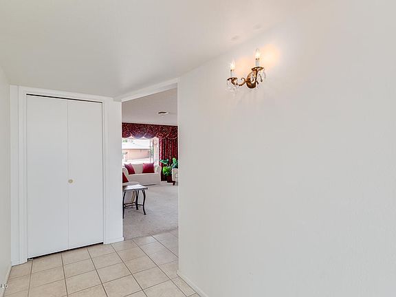 5th image of 4129 E Capri Ave
