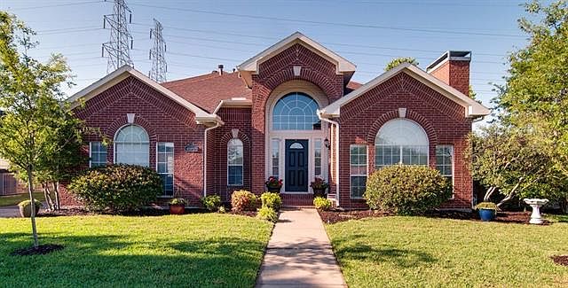 1st image of 2102 Buckskin Cir