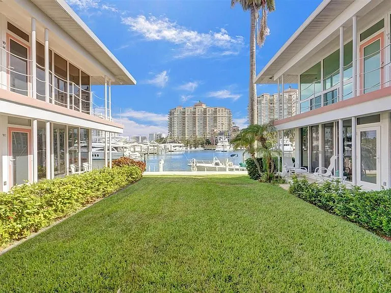2760 Yacht Club Blvd #10C — Photo 24
