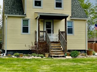 2338 Sweetbriar St, Crest Hill, IL 60403