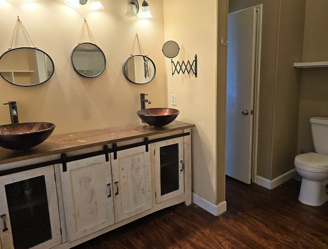 3 bed, 2.5 bath, 1528 sqft, $1,700 — Photo 4