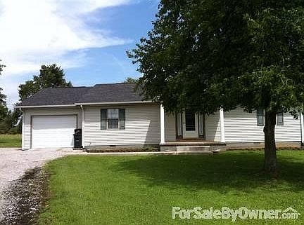 1st image of 160 Elm Dr