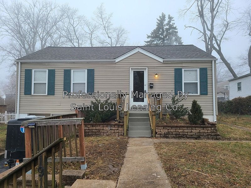 1st image of 1913 Northfield Dr