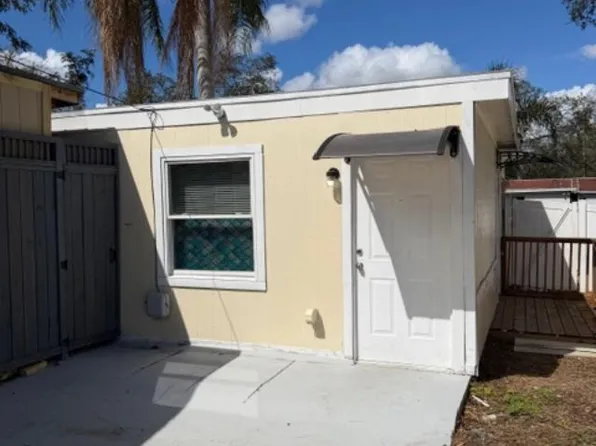 1810 E Poinsettia Ave, Tampa, FL 33612