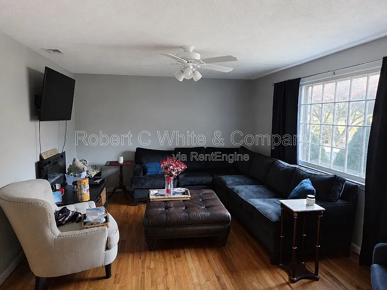 23 Regency Ct — Photo 5