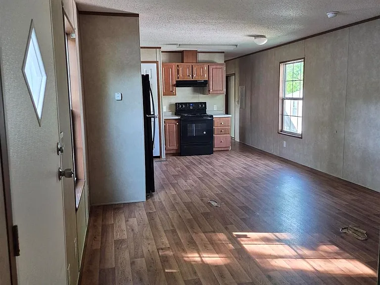 81 Trailer 30 Park — Photo 3