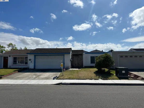 33225 Lake Pyramid St, Fremont, CA 94555