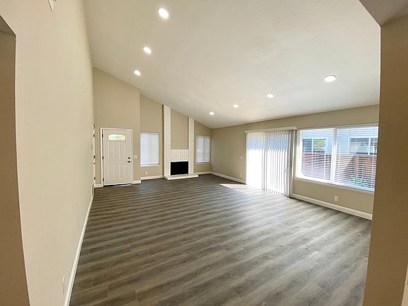 4th image of 434 Curie Dr
