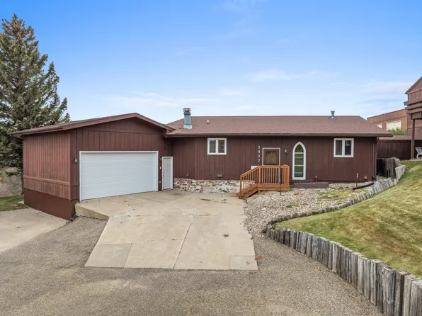 1417 16th St NW #1417, Minot, ND 58703