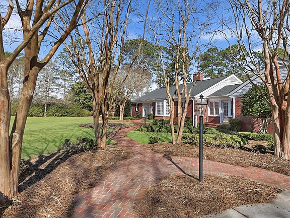 5th image of 429 Fox Bay Rd. #Fox Bay Estates