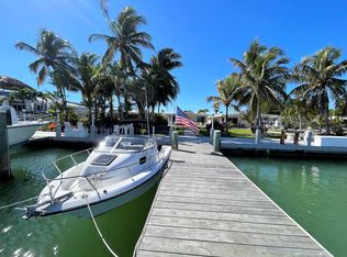 73 7th St, Key Colony Beach, FL 33051