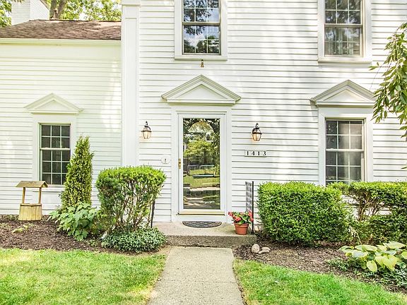 4th image of 1413 Iroquois Pl