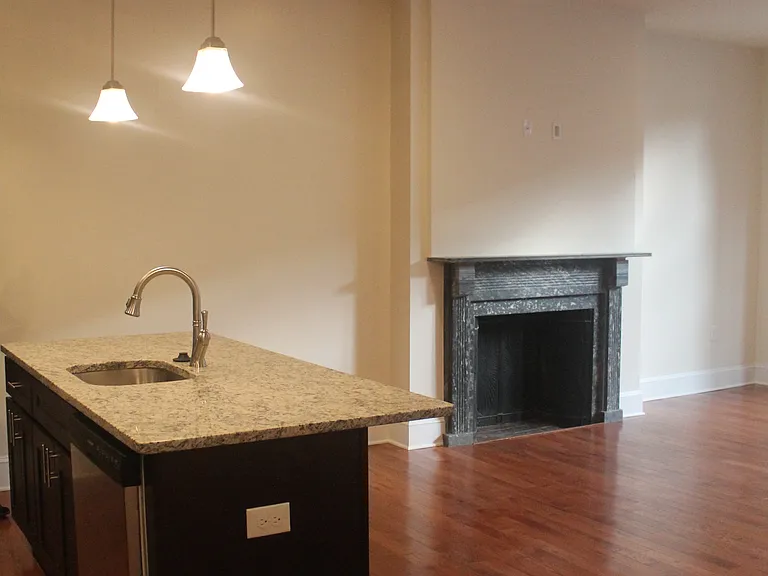 1117 Walnut St #3F — Photo 9