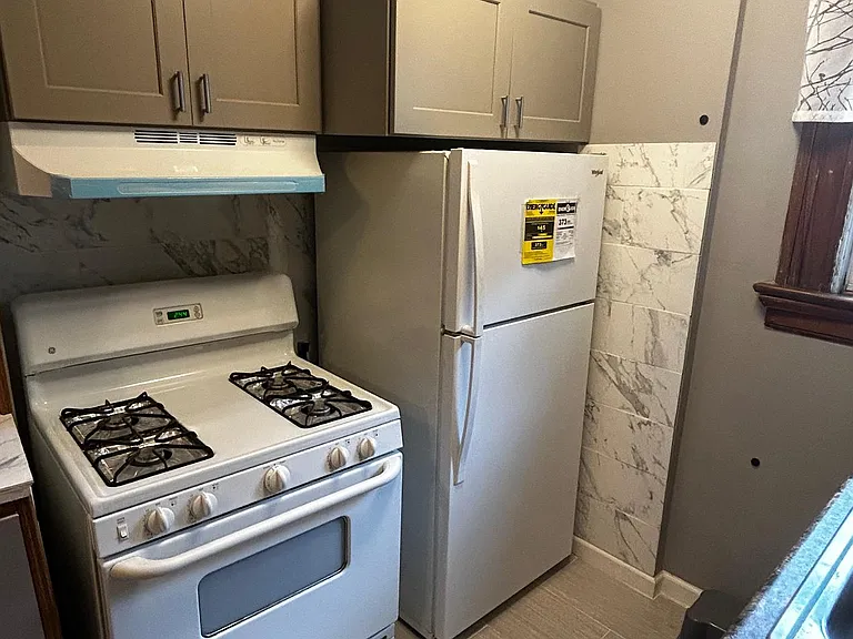 108 Washington Ave #1 — Photo 9